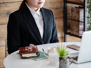 一次面接（オンラインまたは対面） イメージ写真